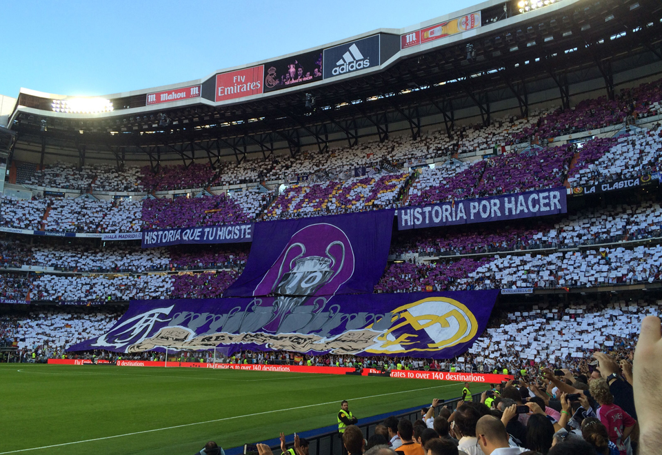 La Décima! Choreographie der Real Madrid Fans im Estadio Santiago Bernabéu